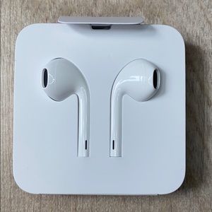 Apple OEM EarPods with Lightning Connector